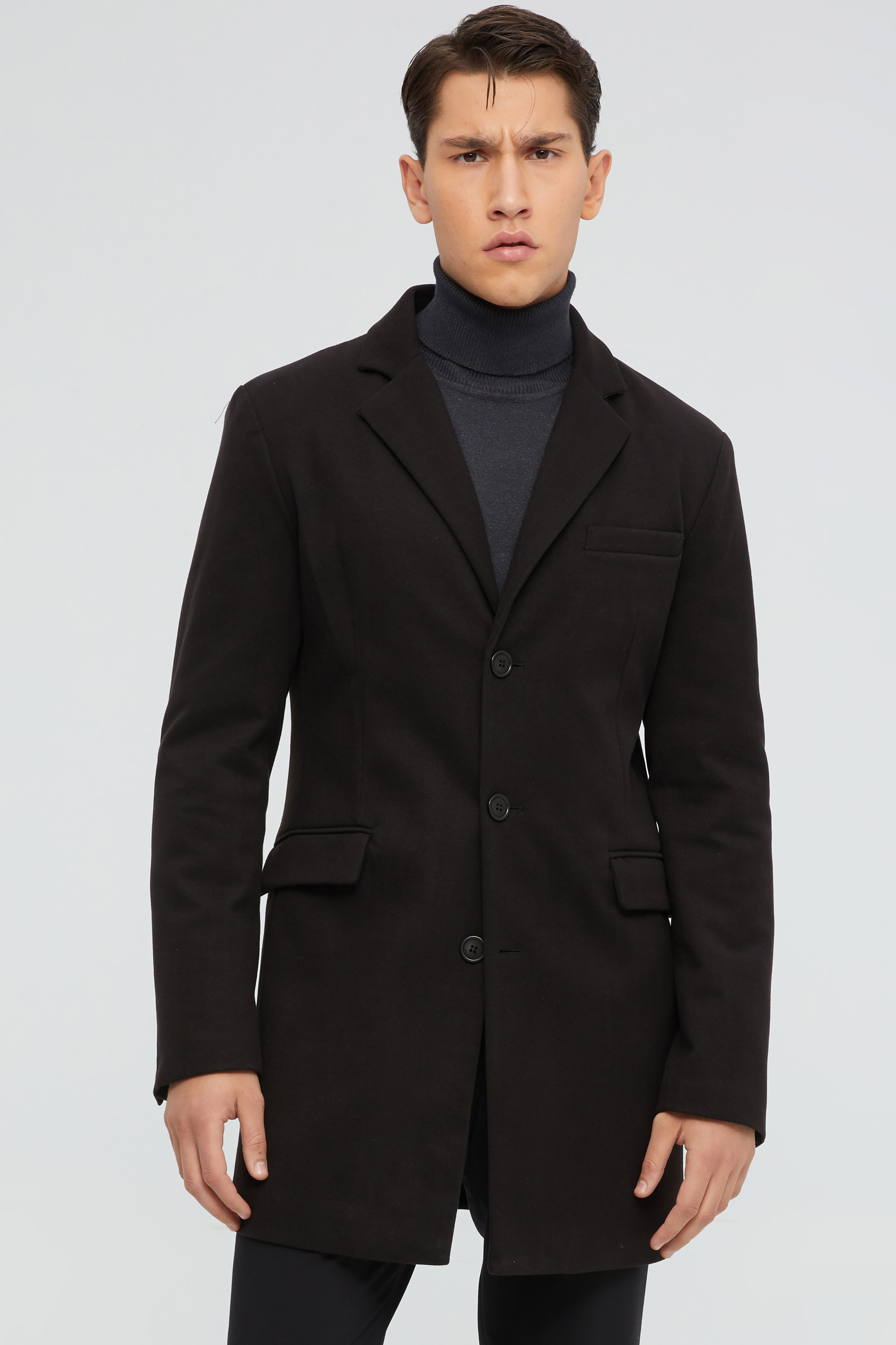 Black 3-Buttonned Coat In Slim Fit | Aristoteli Bitsiani