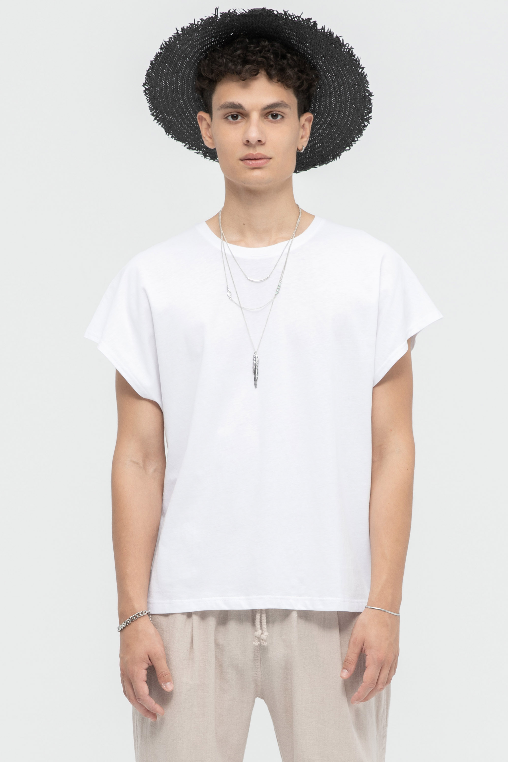 Relaxed White T-Shirt In Oblique Sleeves | Aristoteli Bitsiani