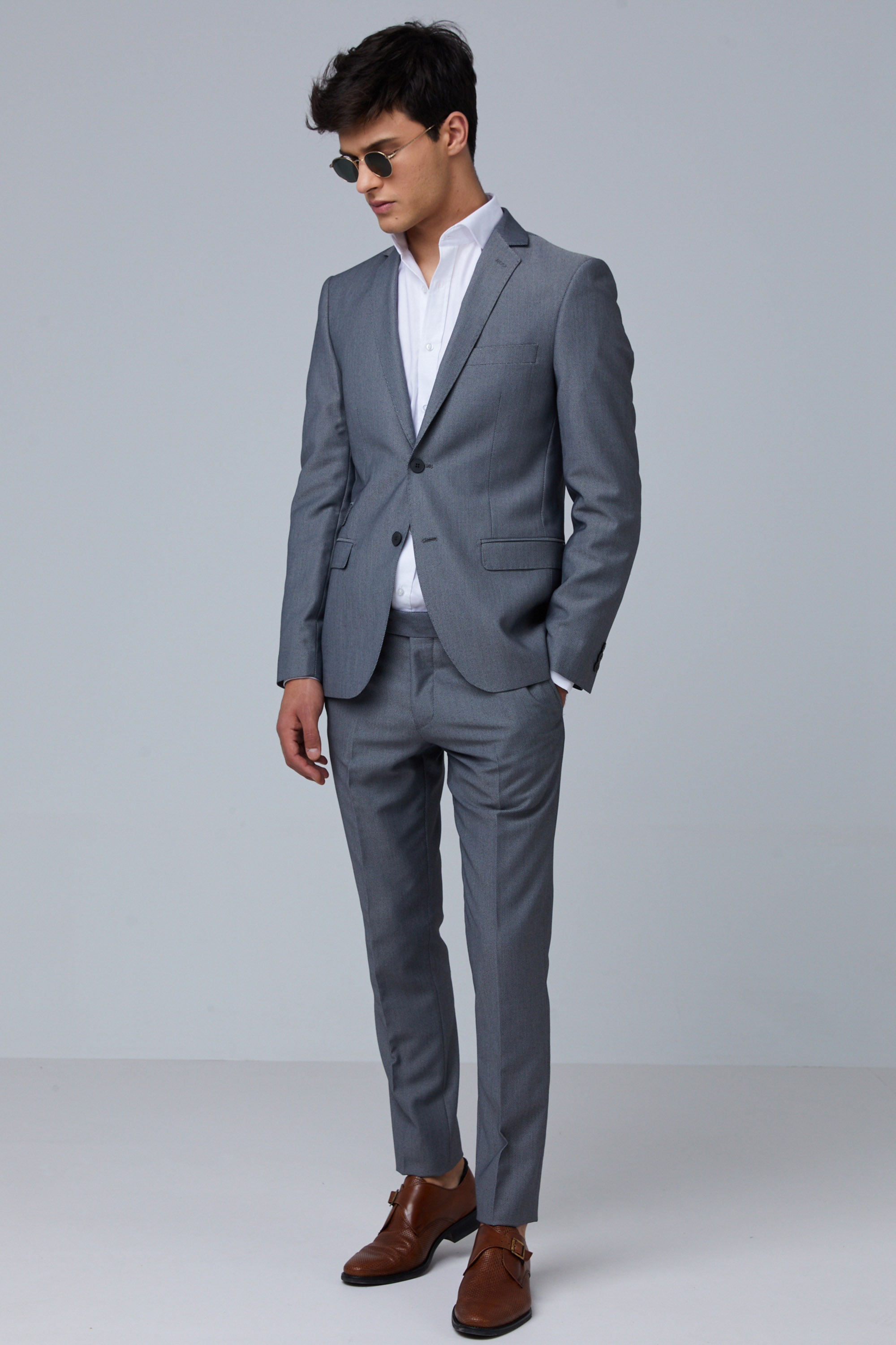 grey suit skinny fit