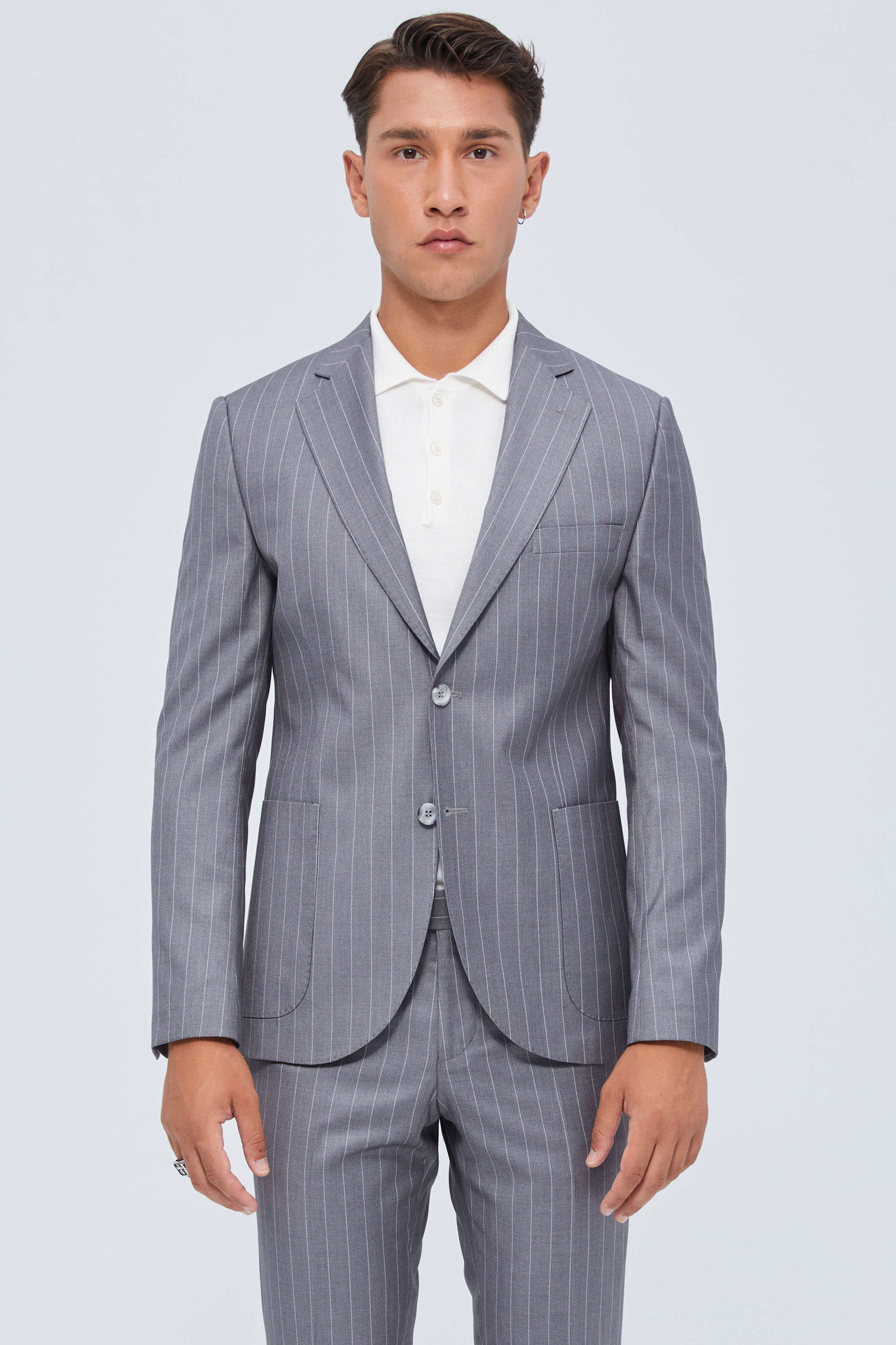 Light Grey Striped Havana Suit in Pure S130's Wool | SUITSUPPLY Macau(CN)
